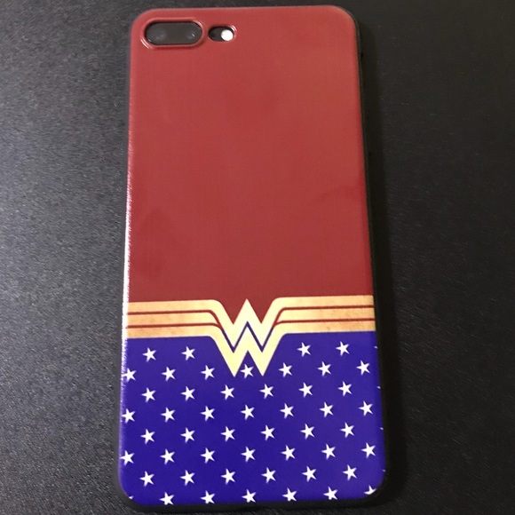 Wonder Woman iPhone Case - Picture 2 of 5